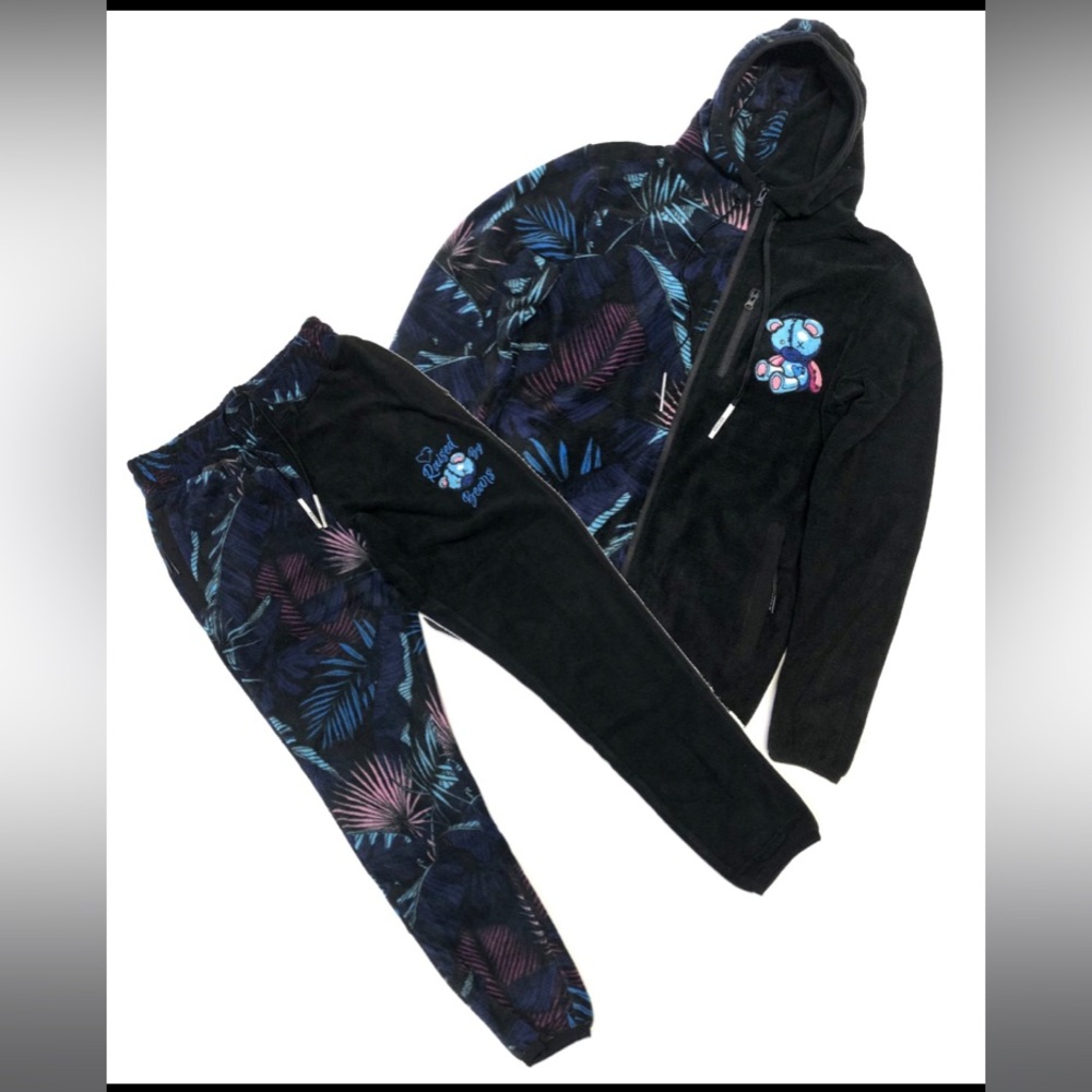CIVILIZED POLAR FLEECE CAMO BEAR SET

COLOR: Black, Blue